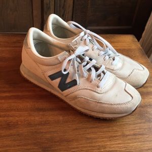 New balances sneaks